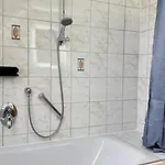 Haven Wlan Parkplatz Terrasse Balkon * Laupheim