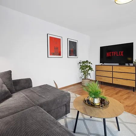Haven Wlan Parkplatz Terrasse Balkon Лаупхайм