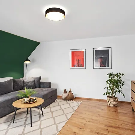 Haven Wlan Parkplatz Terrasse Balkon Лаупхайм