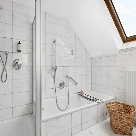 شقة Haven Wlan Parkplatz Terrasse Balkon