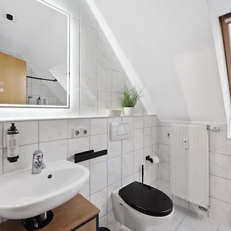 Haven Wlan Parkplatz Terrasse Balkon Апартаменты Лаупхайм
